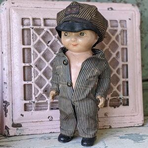 Meet your Posher, Evelyn